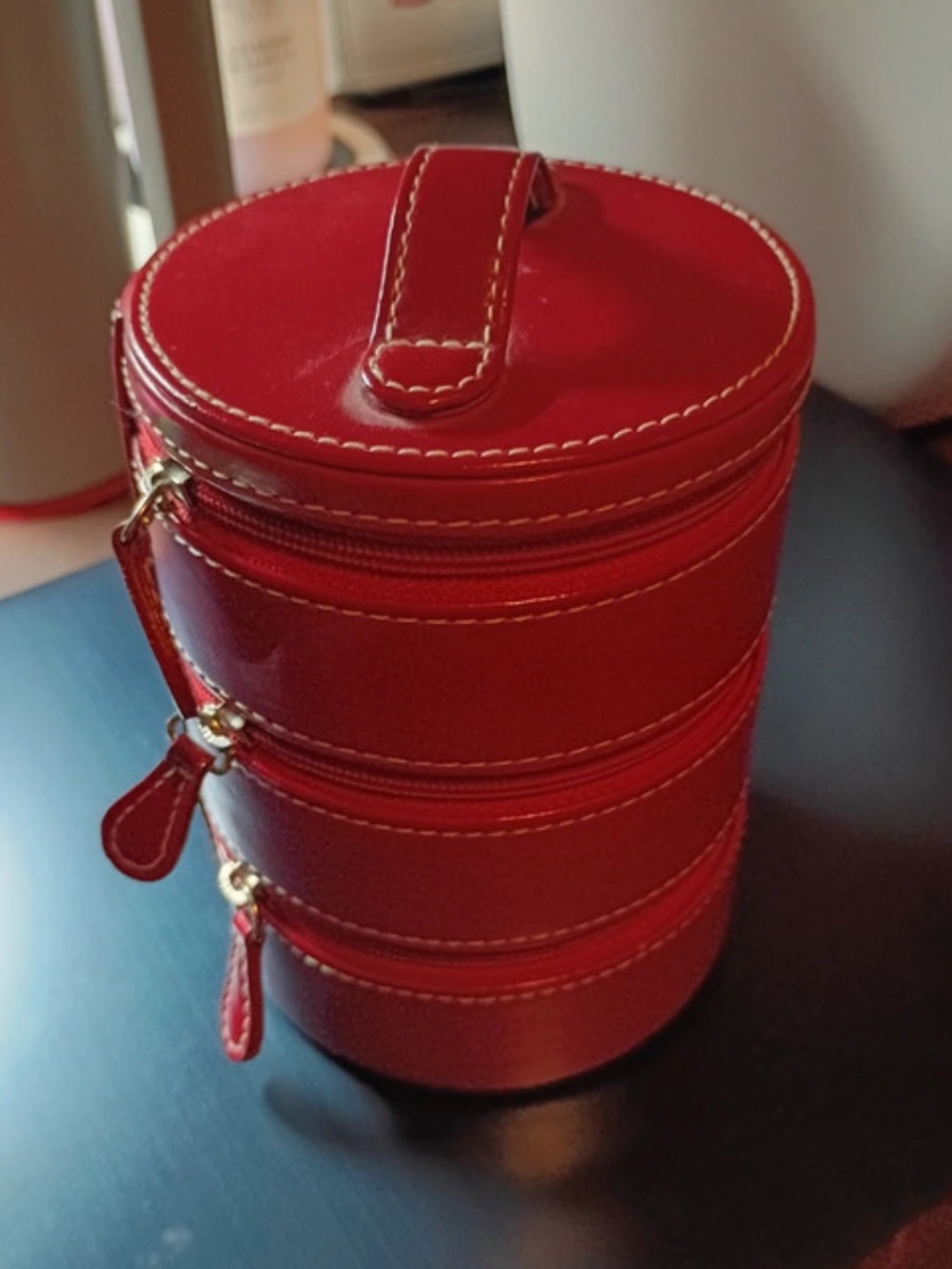 “Swing” Round Red Leather 3-Tier Swing Around Jewelry/Trinket Case (4” X 5”)